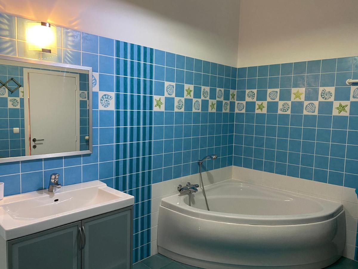 Suzanne'S Cottage روتشيهوت المظهر الخارجي الصورة