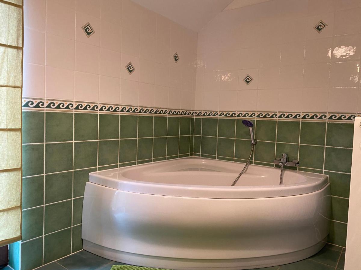Suzanne'S Cottage روتشيهوت المظهر الخارجي الصورة